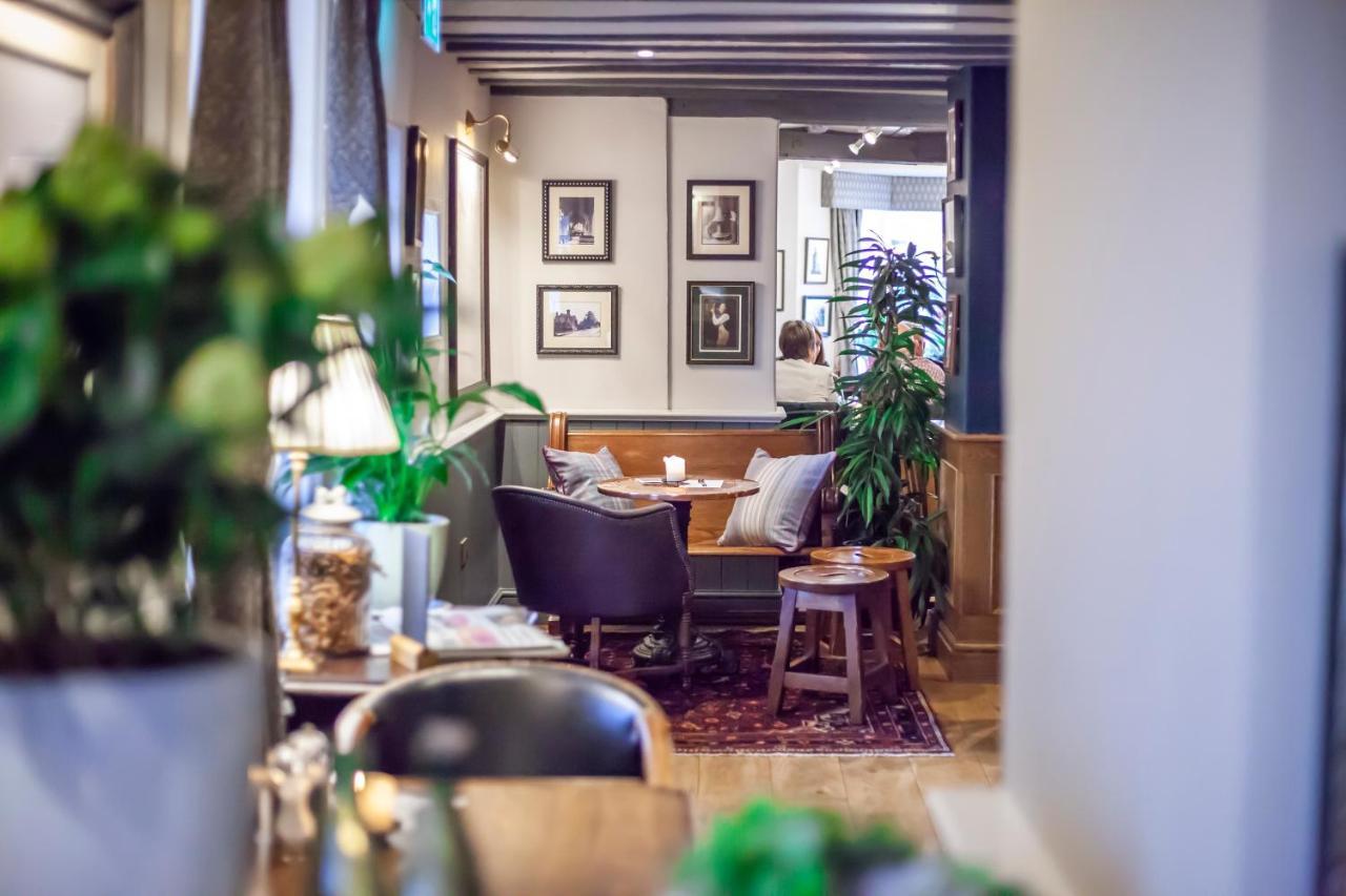 The Bell - Brunning And Price Hotel Alderminster Екстериор снимка