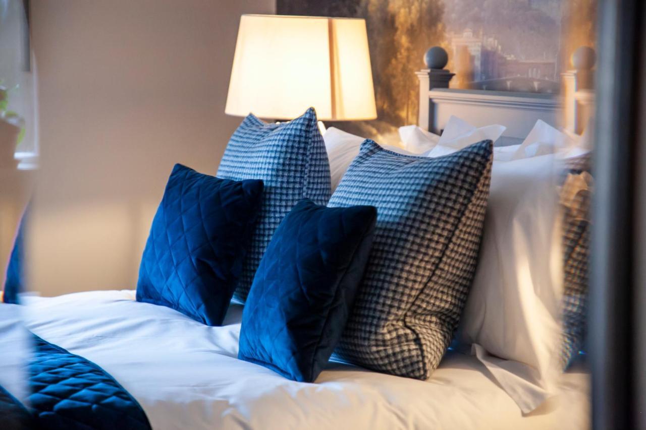 The Bell - Brunning And Price Hotel Alderminster Екстериор снимка