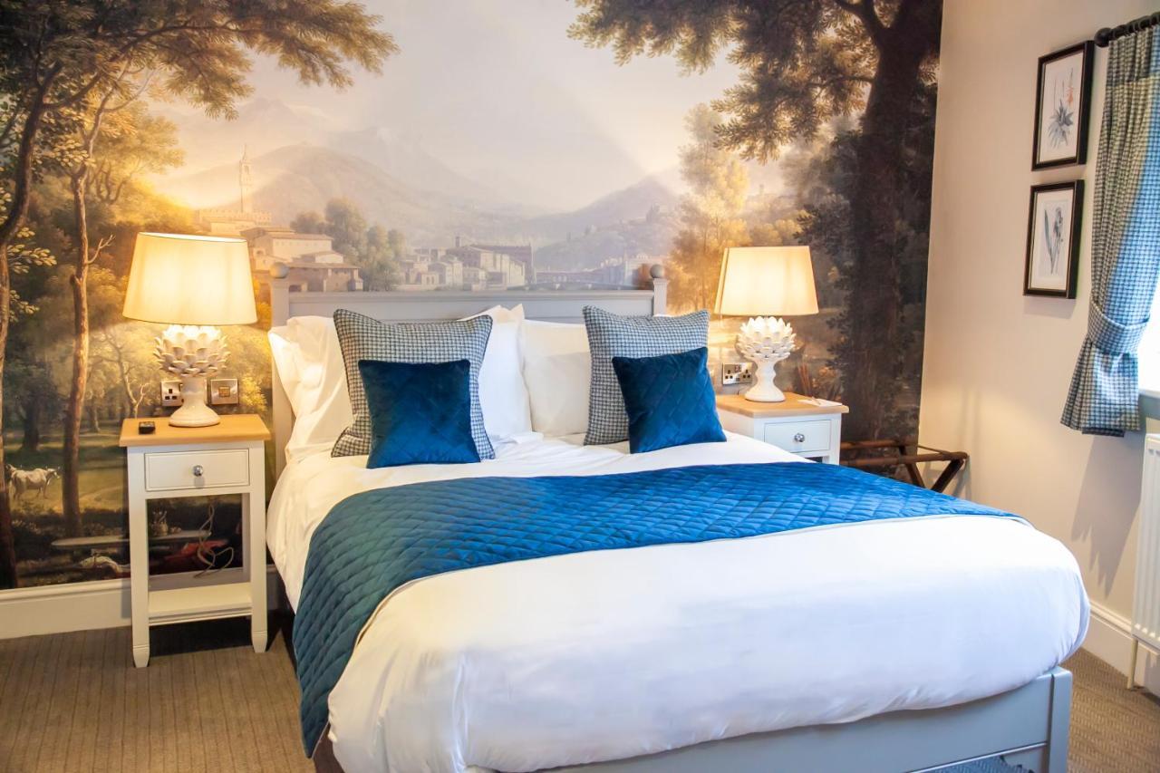 The Bell - Brunning And Price Hotel Alderminster Екстериор снимка