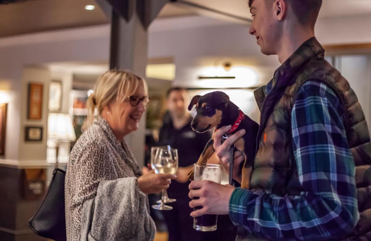 The Bell - Brunning And Price Hotel Alderminster Екстериор снимка
